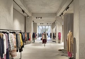 Clayworks clay plaster used for Princess retail flagstone in Antwerp